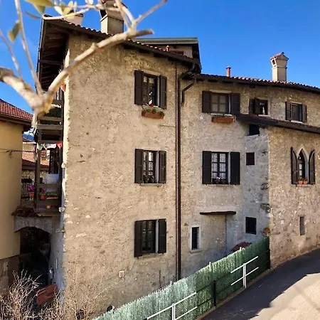 Ca' Del Borgo アパート